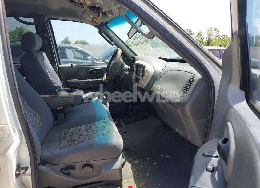 Photo 5 of 2003 Ford F-150 LARIAT/XLT (VIN 1FTRW08L43KD98052)