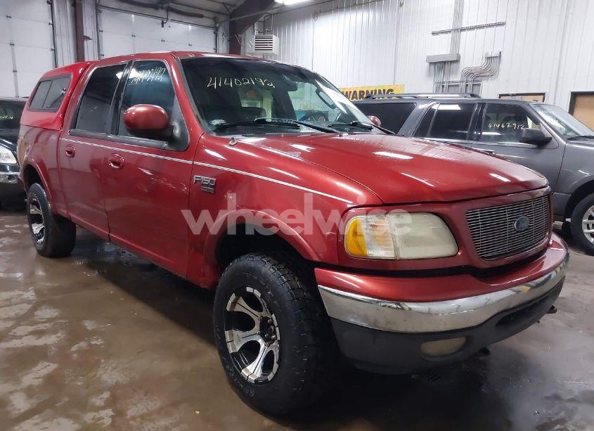 2002 Ford F-150 LARIAT/XLT (VIN 1FTRW08L52KC44397) main photo