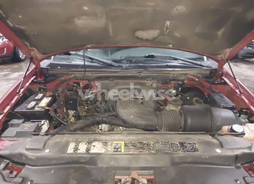 Photo 10 of 2002 Ford F-150 LARIAT/XLT (VIN 1FTRW08L52KC44397)