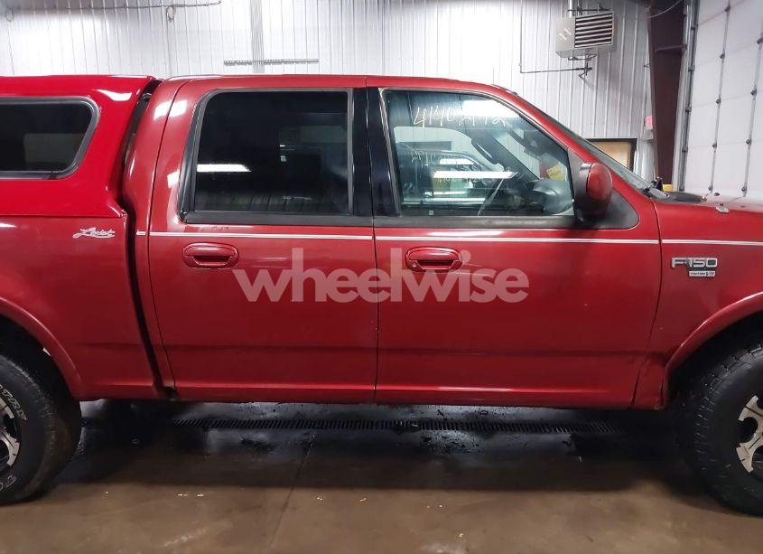 Photo 13 of 2002 Ford F-150 LARIAT/XLT (VIN 1FTRW08L52KC44397)