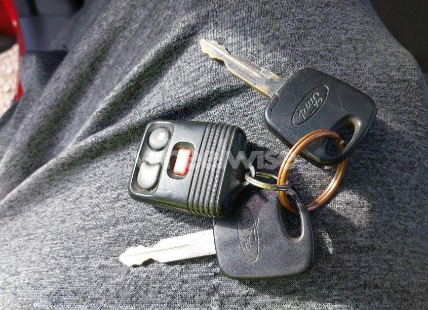 Photo 11 of 2002 Ford F-150 LARIAT/XLT (VIN 1FTRW08L52KC52659)