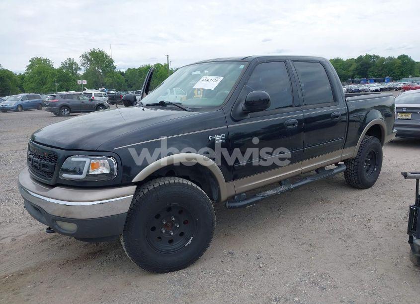 Photo 2 of 2003 Ford F-150 LARIAT/XLT (VIN 1FTRW08L53KA84796)