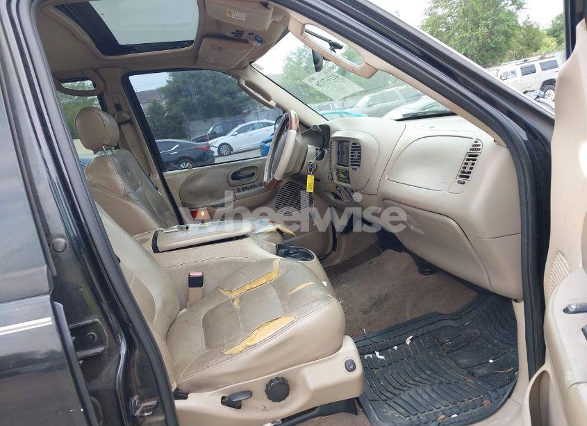 Photo 5 of 2003 Ford F-150 LARIAT/XLT (VIN 1FTRW08L53KA84796)