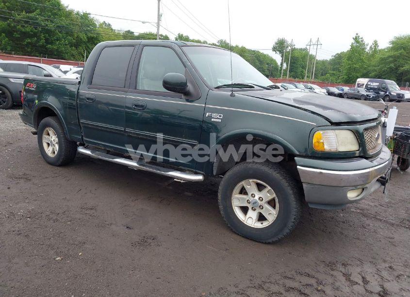 2003 Ford F-150 LARIAT/XLT (VIN 1FTRW08L53KB05534) main photo