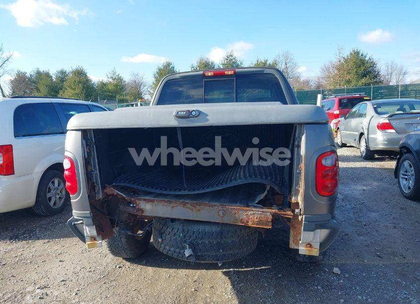 Photo 16 of 2003 Ford F-150 LARIAT/XLT (VIN 1FTRW08L53KB07901)