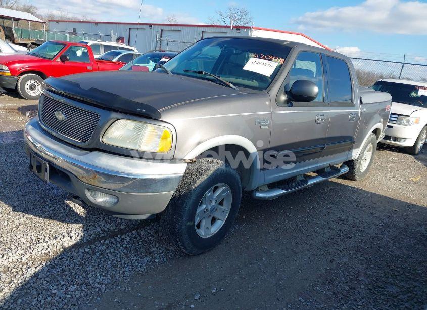 Photo 2 of 2003 Ford F-150 LARIAT/XLT (VIN 1FTRW08L53KB07901)