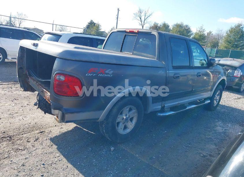 Photo 4 of 2003 Ford F-150 LARIAT/XLT (VIN 1FTRW08L53KB07901)