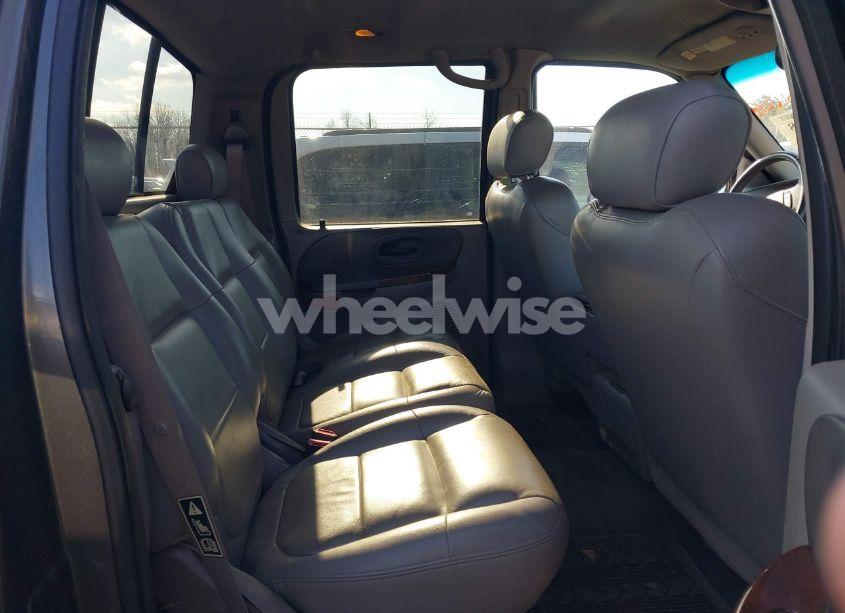 Photo 8 of 2003 Ford F-150 LARIAT/XLT (VIN 1FTRW08L53KB07901)