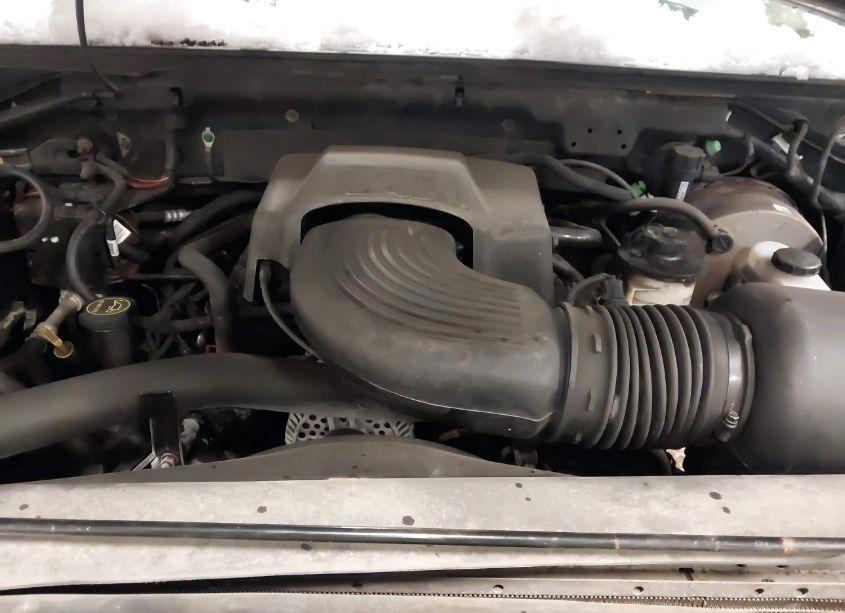 Photo 10 of 2003 Ford F-150 LARIAT/XLT (VIN 1FTRW08L53KB25833)