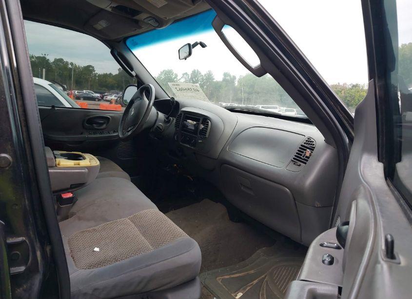 Photo 5 of 2003 Ford F-150 LARIAT/XLT (VIN 1FTRW08L53KD72866)