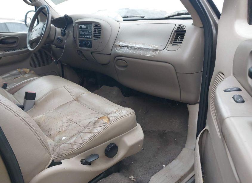 Photo 5 of 2001 Ford F-150 KING RANCH EDITION/LARIAT/XLT (VIN 1FTRW08L61KB95502)