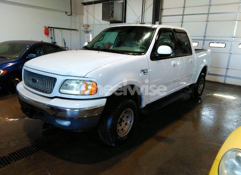 Photo 2 of 2001 Ford F-150 KING RANCH EDITION/LARIAT/XLT (VIN 1FTRW08L61KC61112)