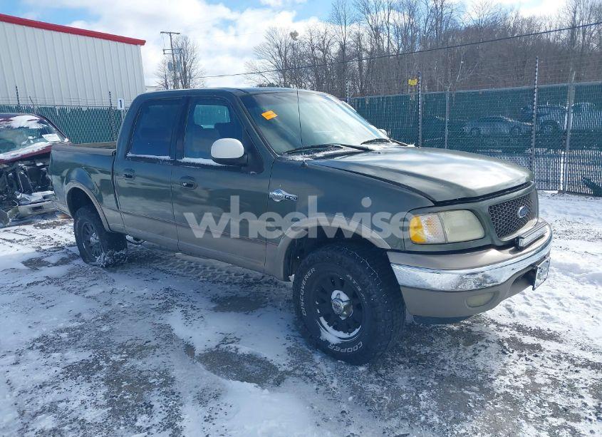 2002 Ford F-150 LARIAT/XLT (VIN 1FTRW08L62KB51467) main photo