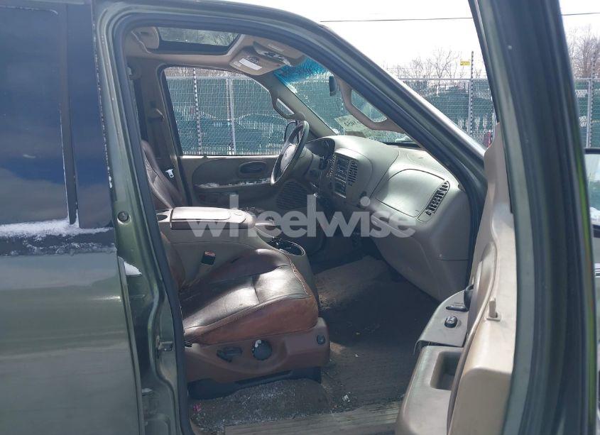 Photo 5 of 2002 Ford F-150 LARIAT/XLT (VIN 1FTRW08L62KB51467)