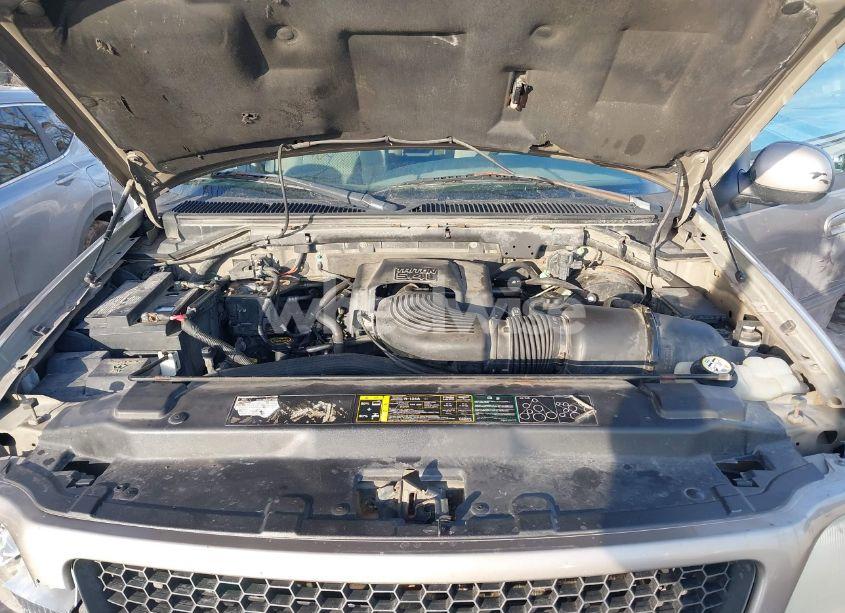 Photo 10 of 2002 Ford F-150 LARIAT/XLT (VIN 1FTRW08L62KB70522)