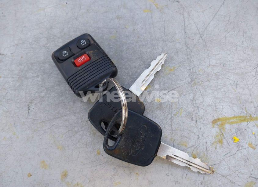 Photo 11 of 2002 Ford F-150 LARIAT/XLT (VIN 1FTRW08L62KB70522)