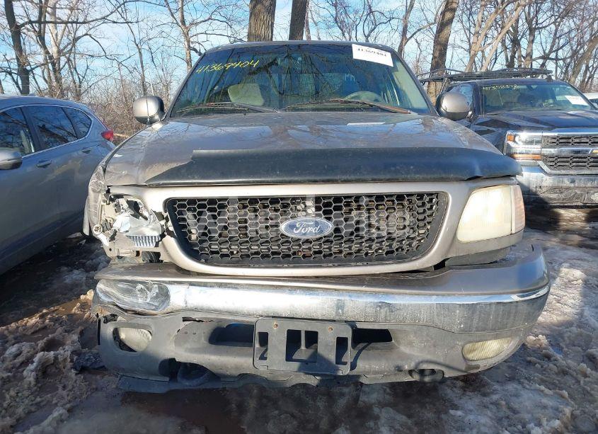 Photo 12 of 2002 Ford F-150 LARIAT/XLT (VIN 1FTRW08L62KB70522)