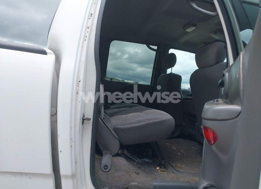 Photo 8 of 2002 Ford F-150 LARIAT/XLT (VIN 1FTRW08L62KC03843)