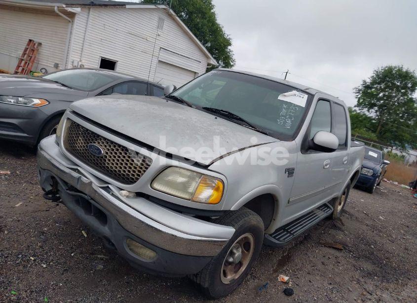 Photo 2 of 2002 Ford F-150 LARIAT/XLT (VIN 1FTRW08L62KC77375)