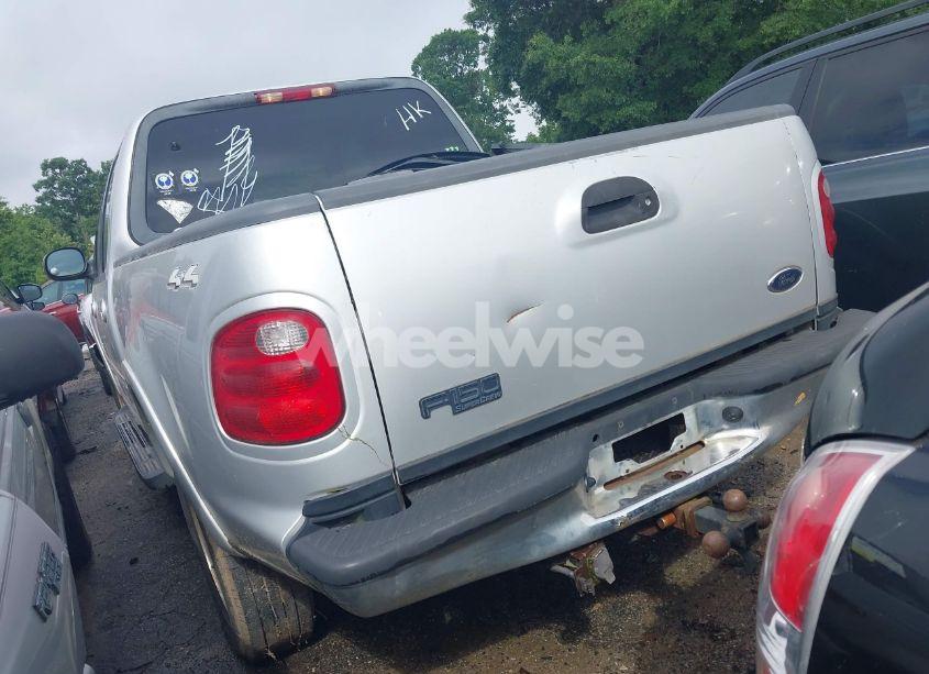 Photo 3 of 2002 Ford F-150 LARIAT/XLT (VIN 1FTRW08L62KC77375)