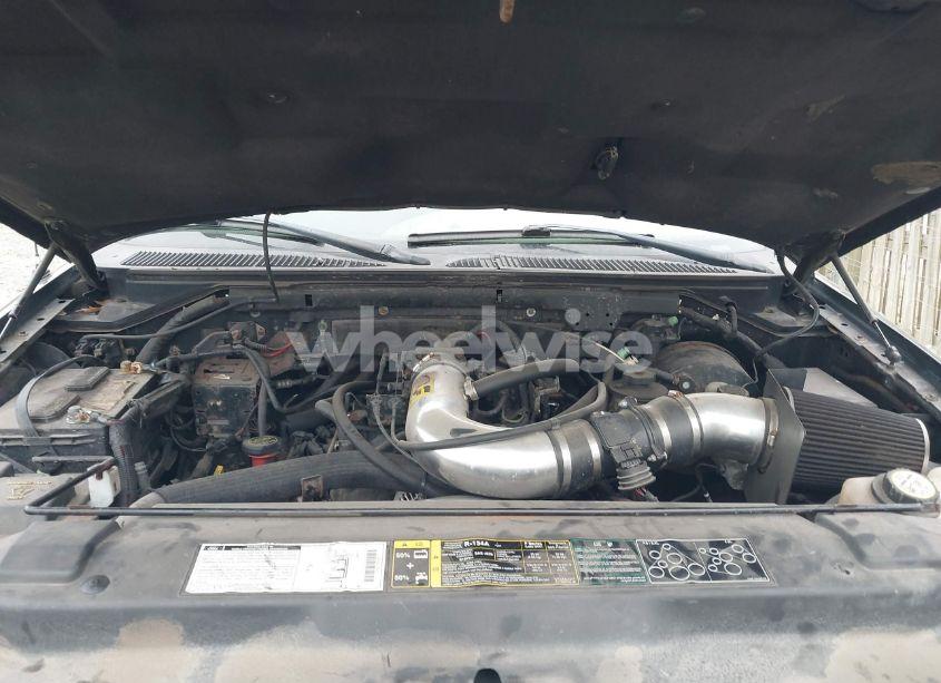 Photo 10 of 2002 Ford F-150 LARIAT/XLT (VIN 1FTRW08L62KD04574)