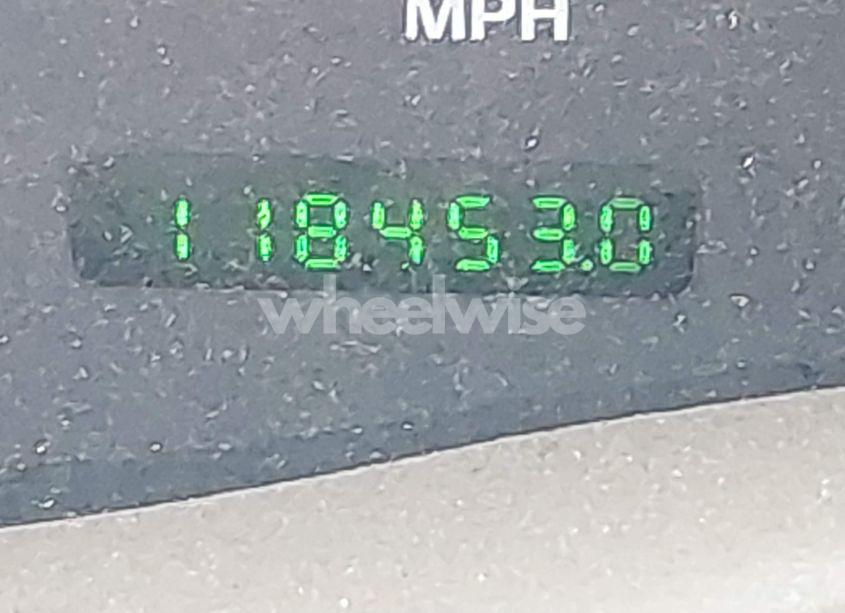 Photo 12 of 2002 Ford F-150 LARIAT/XLT (VIN 1FTRW08L62KD04574)