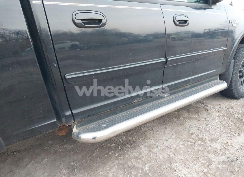 Photo 15 of 2002 Ford F-150 LARIAT/XLT (VIN 1FTRW08L62KD04574)