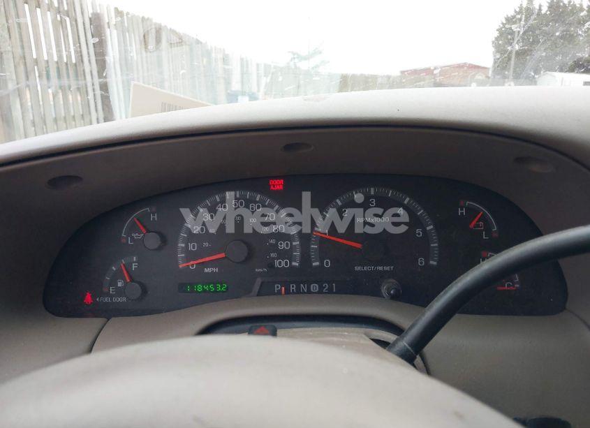 Photo 7 of 2002 Ford F-150 LARIAT/XLT (VIN 1FTRW08L62KD04574)