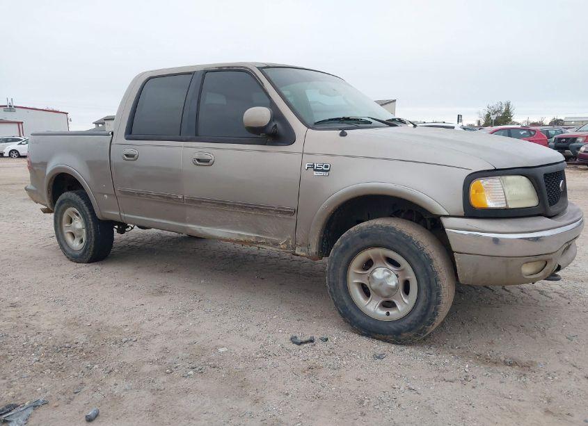 2003 Ford F-150 LARIAT/XLT (VIN 1FTRW08L63KA18810) main photo