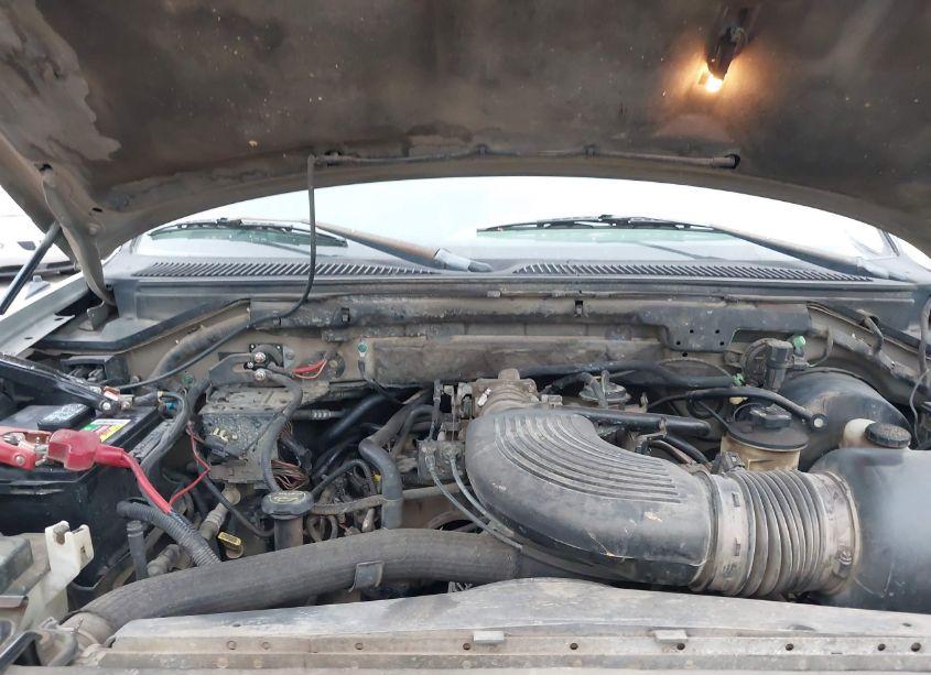 Photo 10 of 2003 Ford F-150 LARIAT/XLT (VIN 1FTRW08L63KA18810)