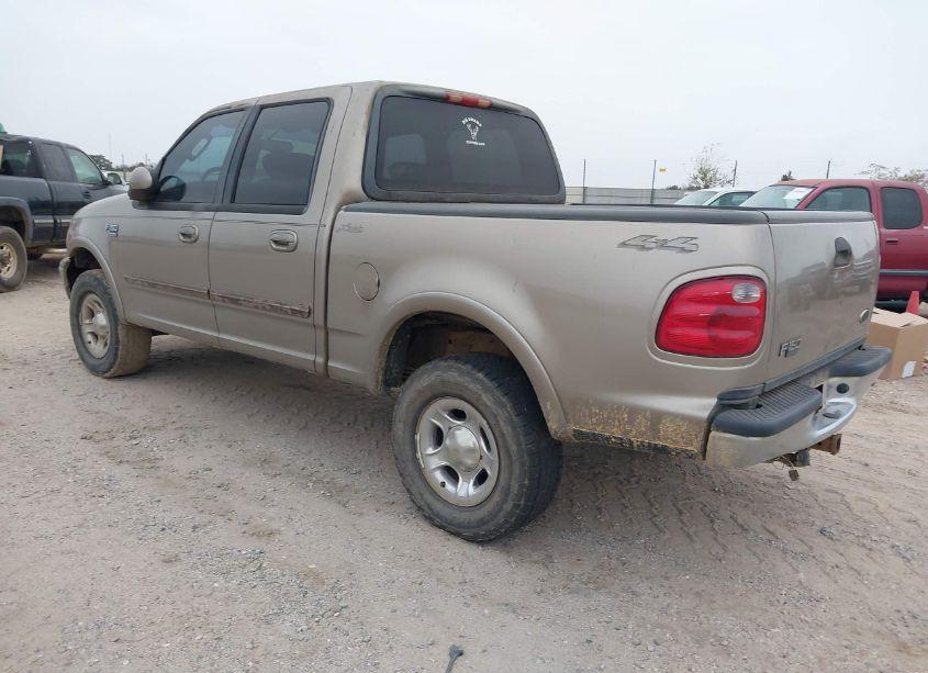 Photo 3 of 2003 Ford F-150 LARIAT/XLT (VIN 1FTRW08L63KA18810)