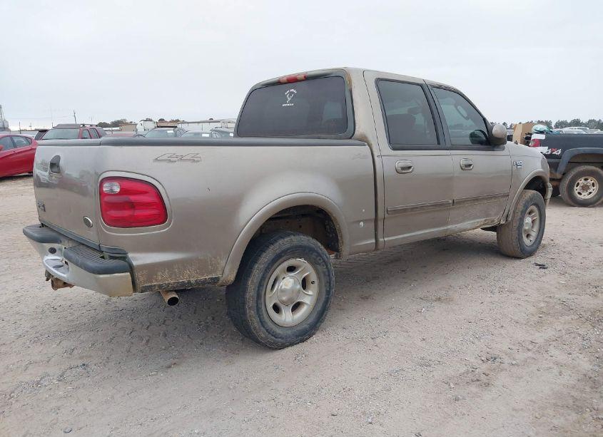 Photo 4 of 2003 Ford F-150 LARIAT/XLT (VIN 1FTRW08L63KA18810)