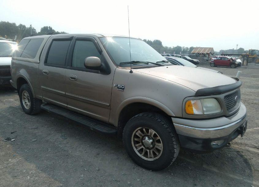 2003 Ford F-150 XLT/LARIAT (VIN 1FTRW08L63KC71707) main photo