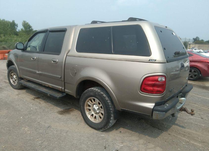 Photo 3 of 2003 Ford F-150 XLT/LARIAT (VIN 1FTRW08L63KC71707)
