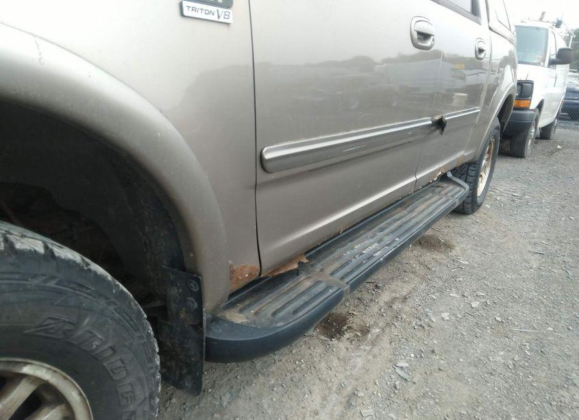 Photo 6 of 2003 Ford F-150 XLT/LARIAT (VIN 1FTRW08L63KC71707)