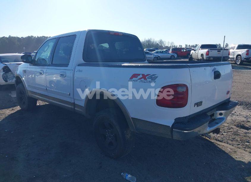 Photo 3 of 2003 Ford F-150 LARIAT/XLT (VIN 1FTRW08L63KD15656)