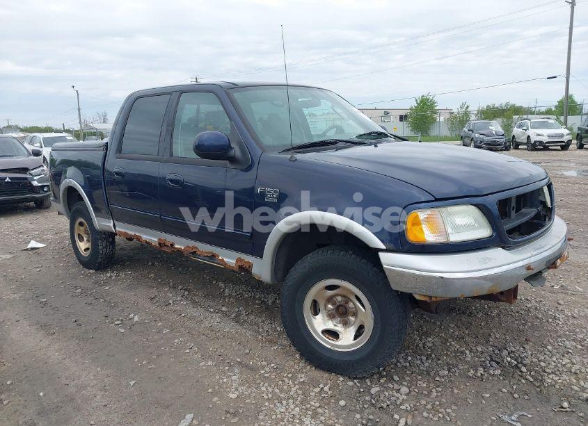 2003 Ford F-150 LARIAT/XLT (VIN 1FTRW08L63KD55851) main photo