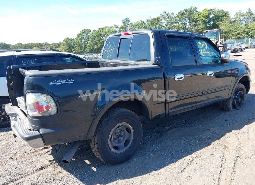 Photo 4 of 2002 Ford F-150 LARIAT/XLT (VIN 1FTRW08L72KA83129)