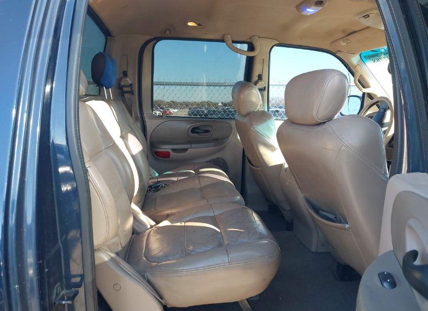 Photo 8 of 2002 Ford F-150 LARIAT/XLT (VIN 1FTRW08L72KB17344)