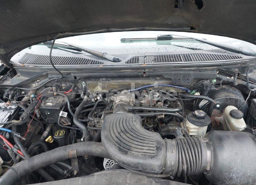 Photo 10 of 2002 Ford F-150 LARIAT/XLT (VIN 1FTRW08L72KD27457)