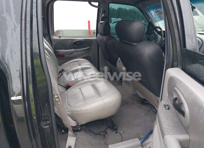 Photo 8 of 2002 Ford F-150 LARIAT/XLT (VIN 1FTRW08L72KD27457)