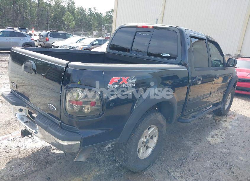 Photo 4 of 2003 Ford F-150 LARIAT/XLT (VIN 1FTRW08L73KB41905)