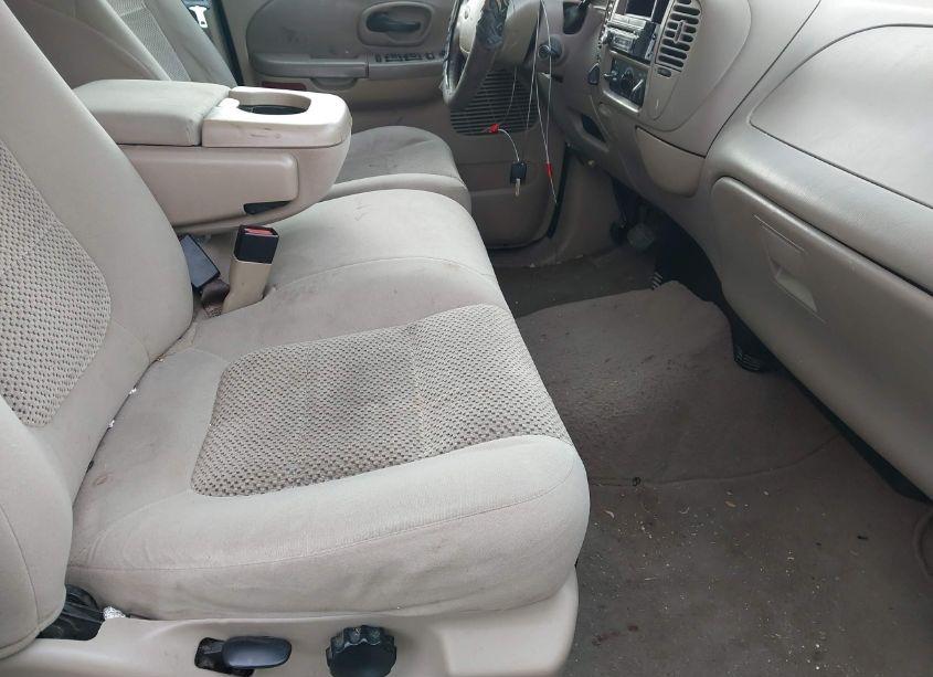 Photo 5 of 2003 Ford F-150 LARIAT/XLT (VIN 1FTRW08L73KC12603)