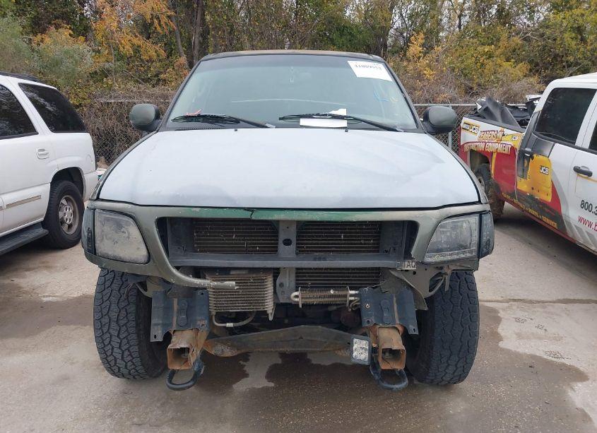 Photo 12 of 2003 Ford F-150 LARIAT/XLT (VIN 1FTRW08L73KD72514)