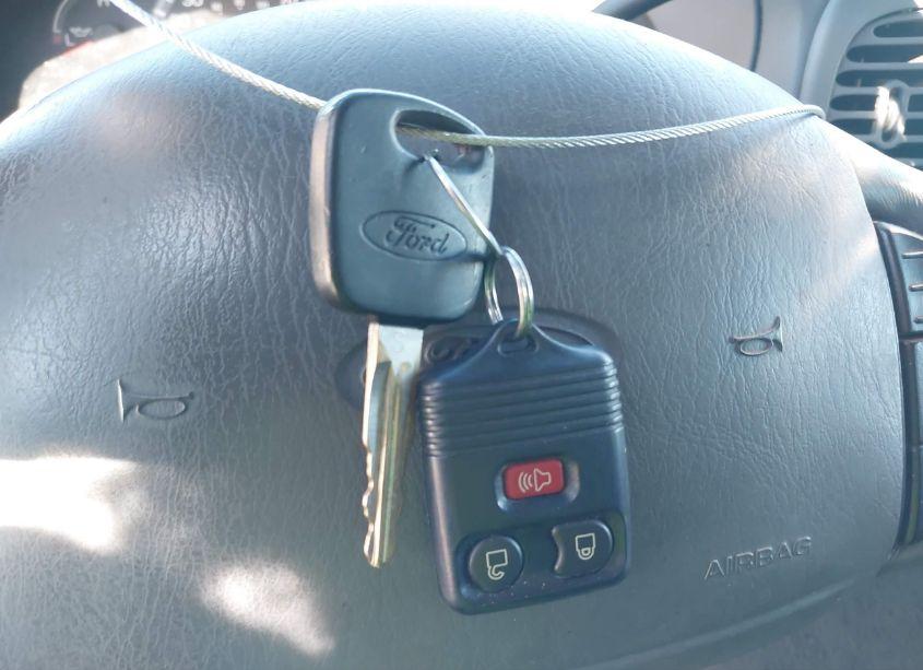 Photo 11 of 2001 Ford F-150 KING RANCH EDITION/LARIAT/XLT (VIN 1FTRW08L81KA44175)