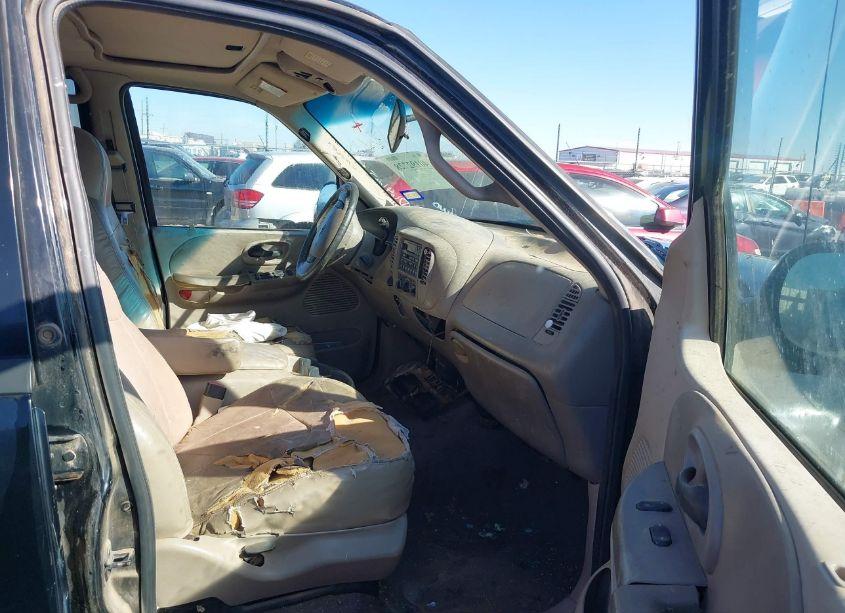 Photo 5 of 2001 Ford F-150 KING RANCH EDITION/LARIAT/XLT (VIN 1FTRW08L81KD64645)