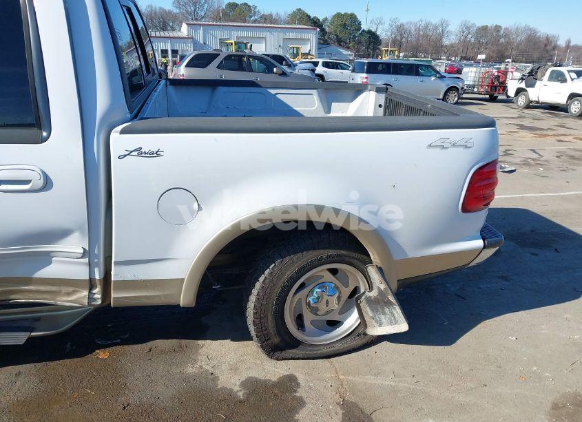 Photo 12 of 2001 Ford F-150 KING RANCH EDITION/LARIAT/XLT (VIN 1FTRW08L81KE20678)