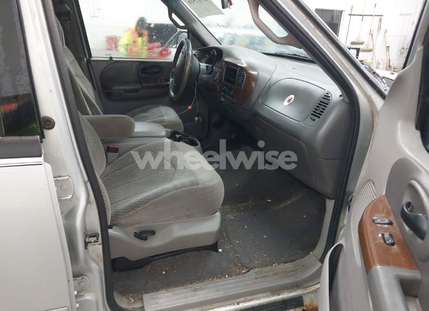 Photo 5 of 2001 Ford F-150 KING RANCH EDITION/LARIAT/XLT (VIN 1FTRW08L81KF19212)