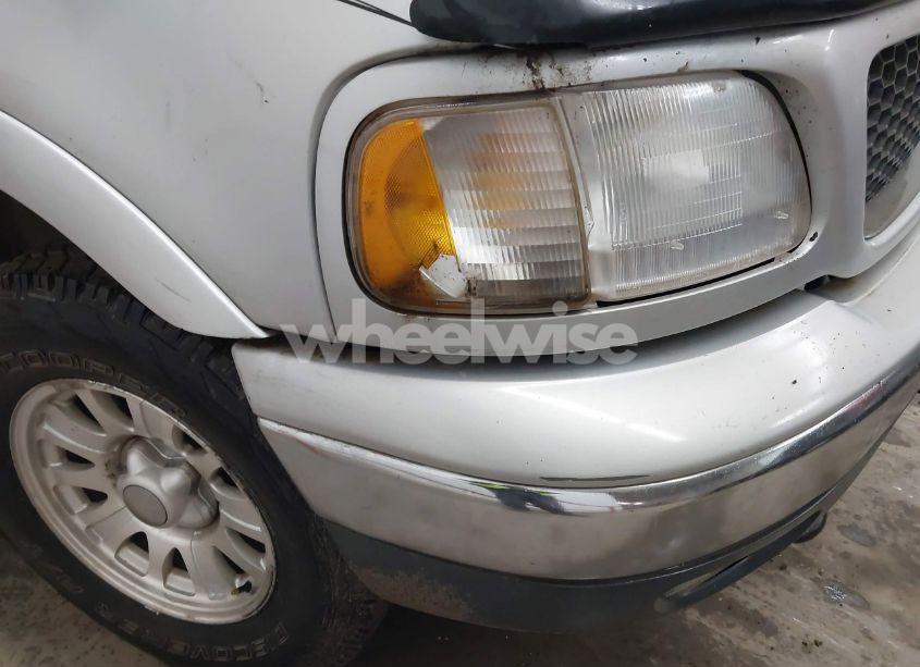 Photo 6 of 2001 Ford F-150 KING RANCH EDITION/LARIAT/XLT (VIN 1FTRW08L81KF19212)