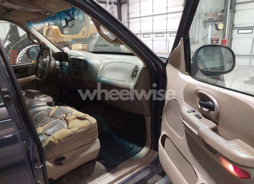 Photo 5 of 2001 Ford F-150 KING RANCH EDITION/LARIAT/XLT (VIN 1FTRW08L81KF69110)